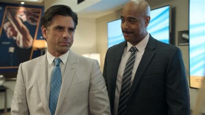 Coach Korn is Offered a Head Coaching Position at UCSB on Tomorrow’s “Big Shot”(Exclusive) – Celeb Secrets