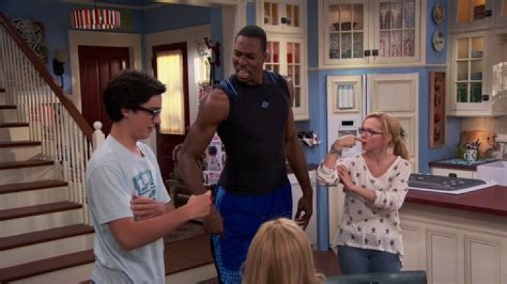 DWIGHT HOWARD, JOEY BRAGG – Celeb Secrets
