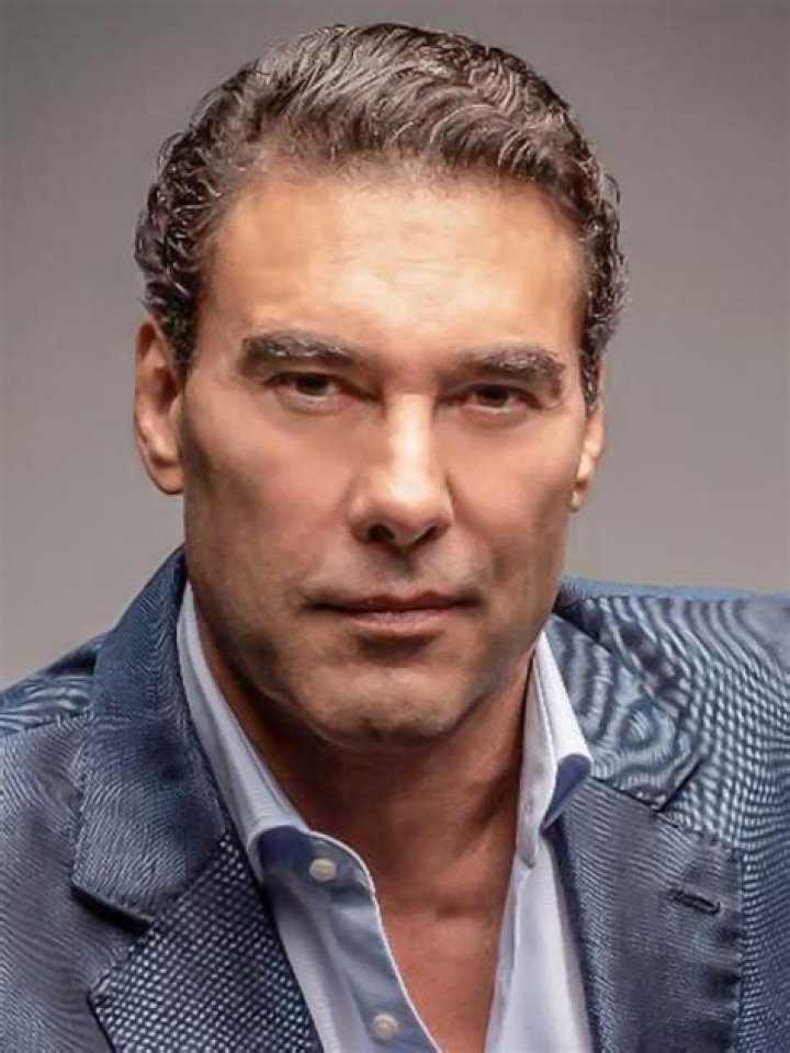 Hire Eduardo Yanez For an Appearance at Events or Keynote Speaker Bookings.
