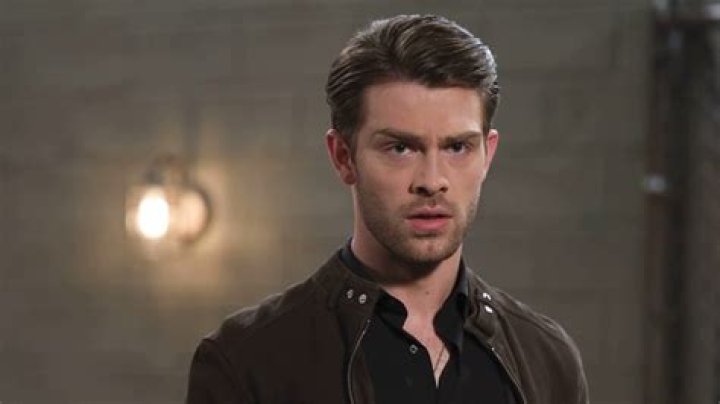 Desperate Josslyn Seeks Dex, But Will He Come Back If She Finds Him?