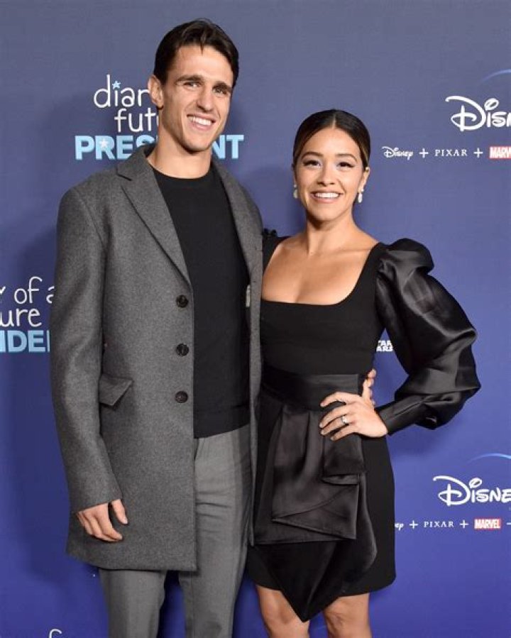 Gina Rodriguez Husband Joe Locicero Wikipedia: Age, Net Worth, Movie