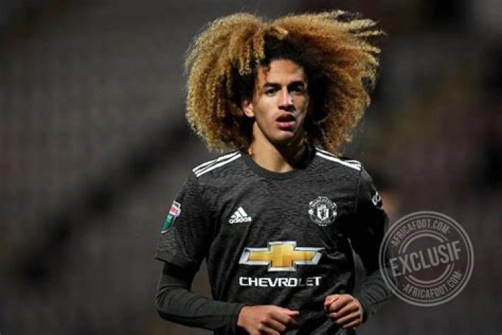 Histoire d'enfance de Hannibal Mejbri et faits biographiques inchangés