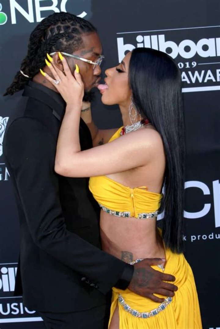 How Did Offset Propose To Cardi B?
