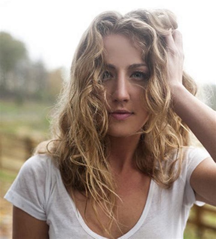 Ingrid Andress Wins Top Honors For 2016 Unsigned Only Music Competition