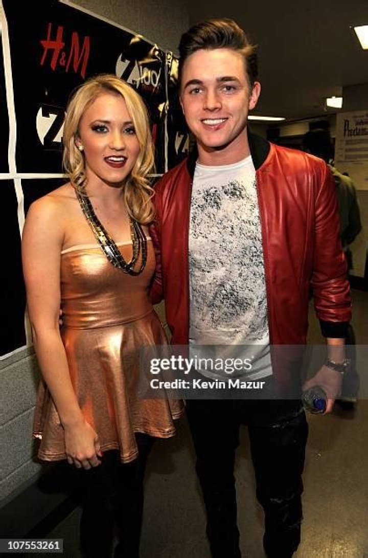 JESSE MCCARTNEY, EMILY OSMENT – Celeb Secrets