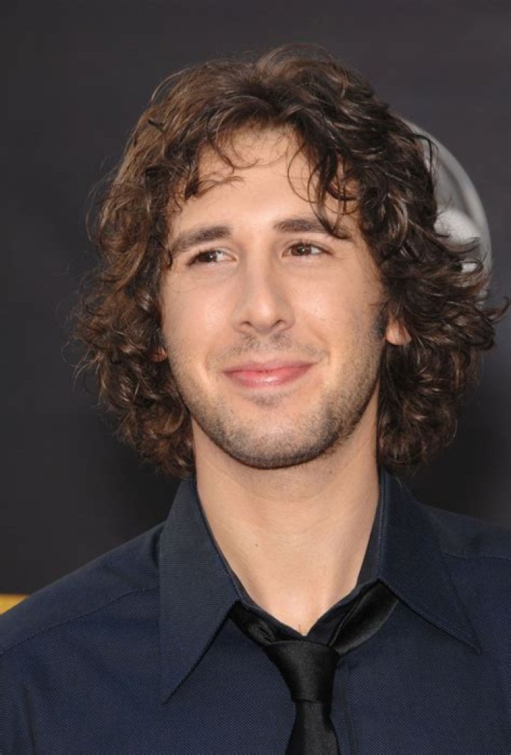 Hire Josh Groban for a Corporate Event or Performance Booking.