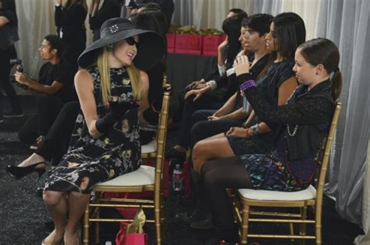 KELLY GOULD, PEYTON LIST – Celeb Secrets