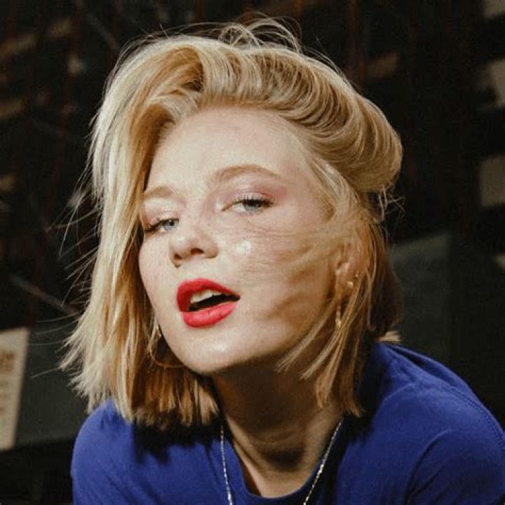 Hire Lilyisthatyou for a Corporate Event or Performance Booking.