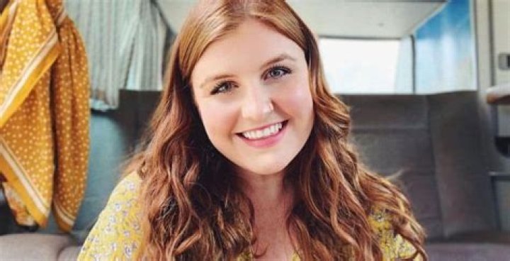 Did Isabel Roloff Just Throw Shade At Sister-In-Law In Newest Post?