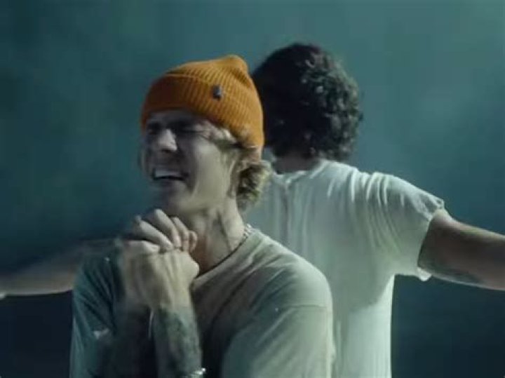 Justin Bieber & Shawn Mendes, Megan Thee Stallion, Miley Cyrus & Dua Lipa Drop New Songs – Celeb Secrets