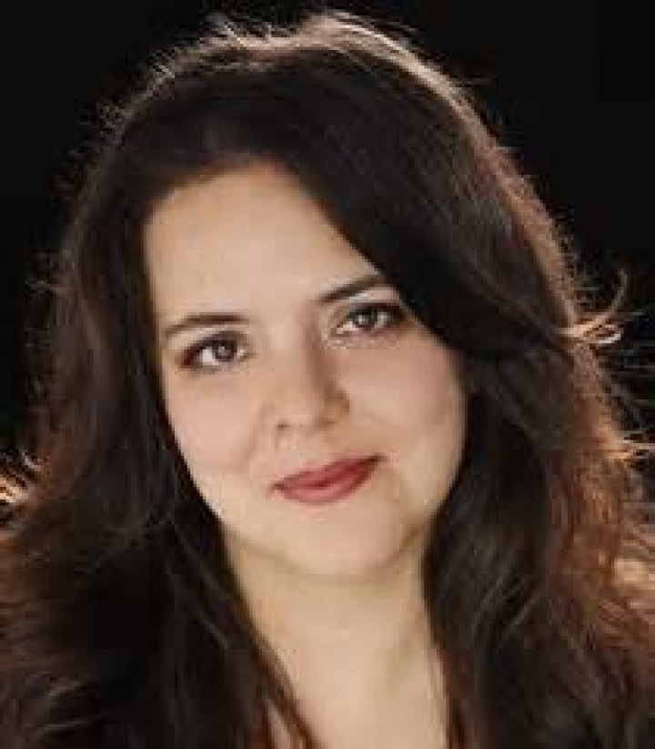 SIDIKA LARBES – Celeb Secrets